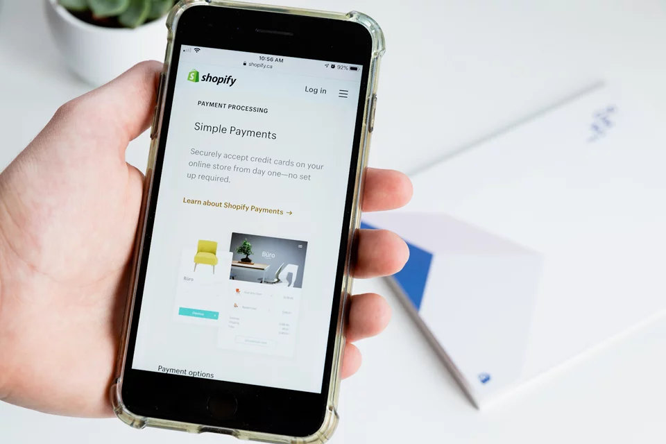 what are d2c ecommerce apps
